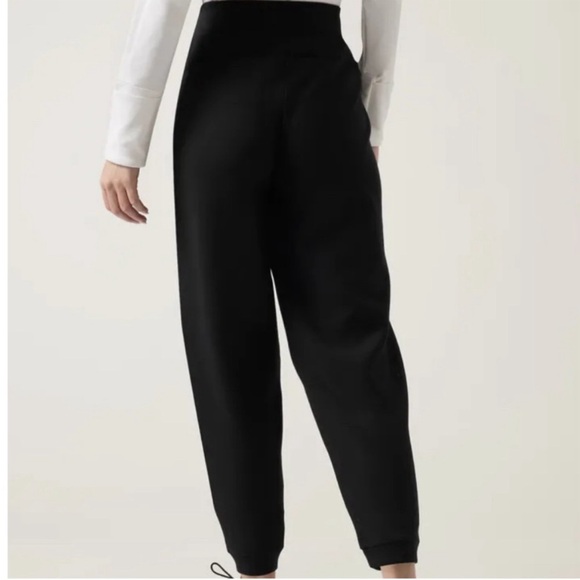 Athleta NWT get set hybrid jogger - Picture 2 of 3